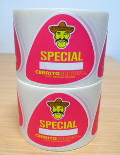 Etikettitarrat rullassa Cerrito Burrito